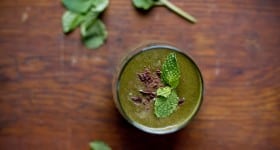 Dr. Fuhrman's Chocolate Green Smoothie Recipe by @BlenderBabes