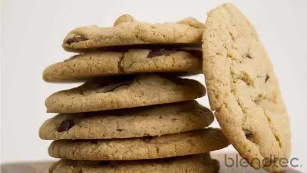 Gluten-Free Chocolate Chip Cookie Recipe by @BlenderBabes