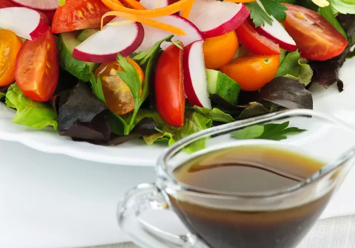 Dr. Fuhrman Balsamic Vinaigrette by @BlenderBabes