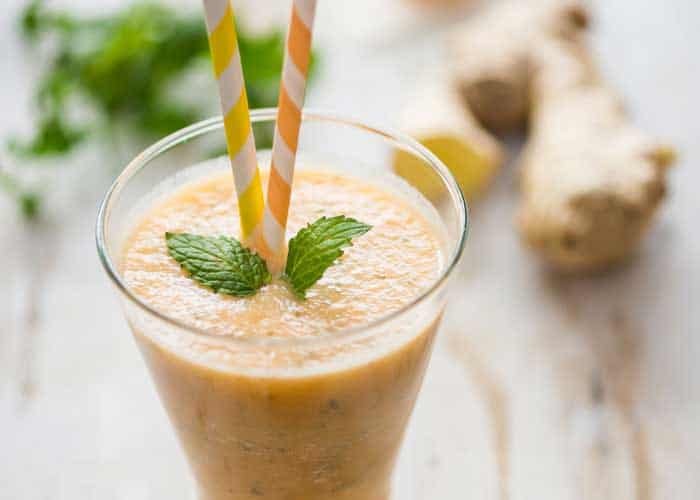 Brett Hoebel's Flat Belly Anti-Bloat Smoothie - Smoothies Without Bananas