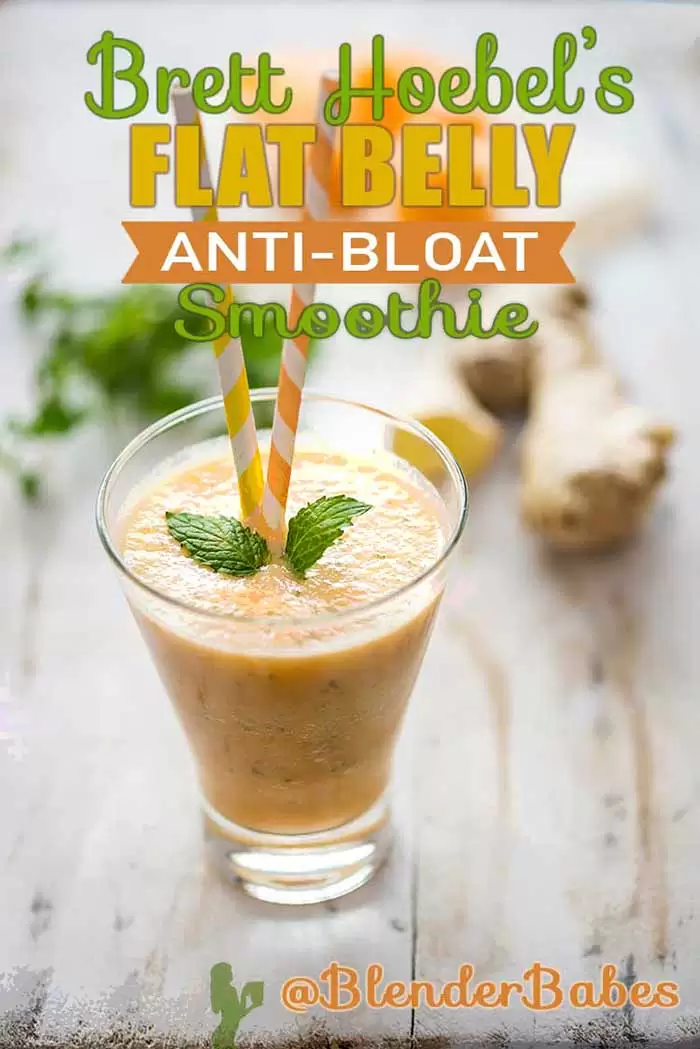 Flat Belly Anti-Bloat Smoothie by celebrity fitness trainer Brett Hoebel via @BlenderBabes #antibloat #flatbelly #weightlosssmoothie #flatbellysmoothie #papaya #papayasmoothie #celebritysmoothies #blenderbabes