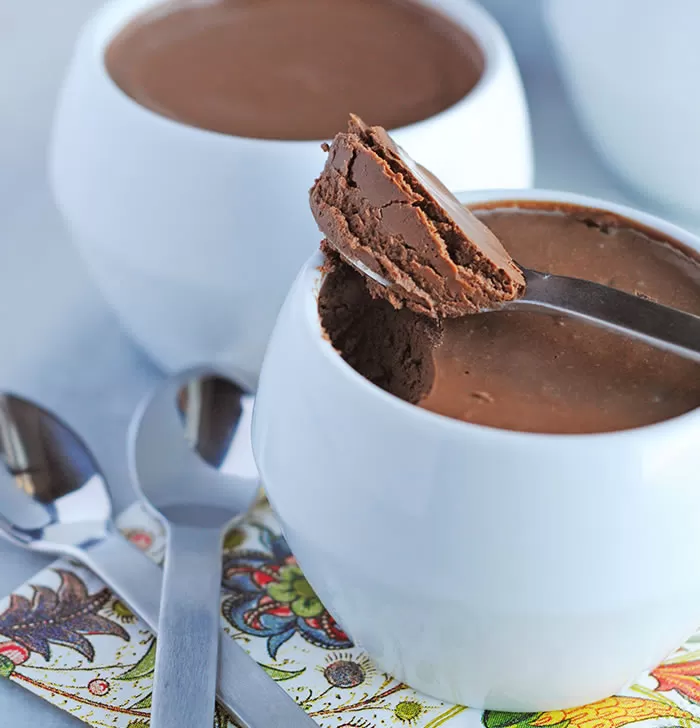 Chocolate Cardamom Pots de crème made in your Blendtec or Vitamix blender by @theblenderist via @BlenderBabes