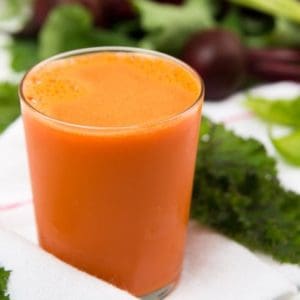 Spinach Carrot Juice by @BlenderBabes