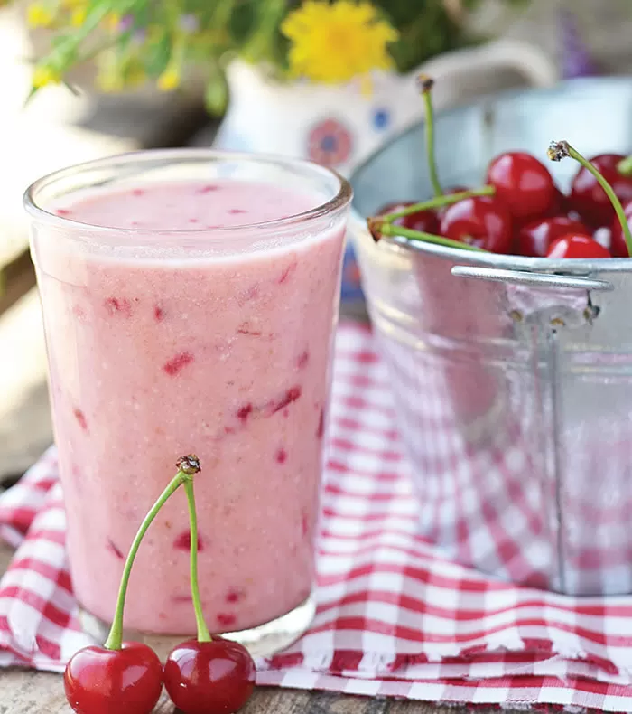 Cherry Vanilla Crumble Smoothie Recipe | Metabolism Boosting Smoothie Recipes