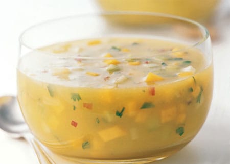 Chilled Mango Cucumber Soup @BlenderBabes #rawsoup #rawrecipes #mangosoup #souprecipes #coldsoup #blenderbabes