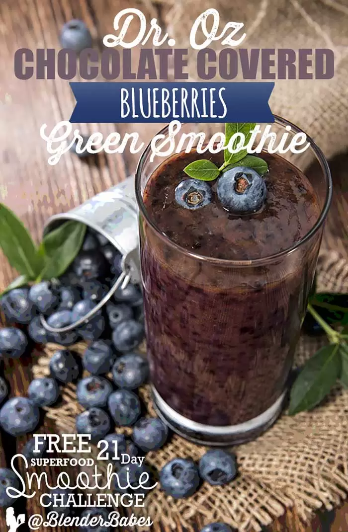 Dr. Oz Chocolate Covered Blueberries Green Smoothie Recipe by @BlenderBabes #highprotein #breakfast #greensmoothie #smoothie #DrOz #blenderbabes
