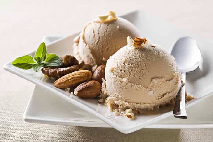 Dairy-Free Hazelnut Ice Cream made in your Blendtec or Vitamix blender by @BlenderBabes