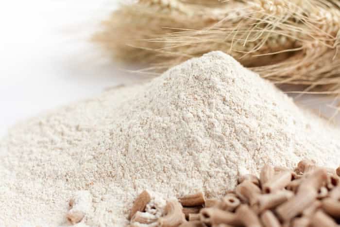 Grinding whole-grains into flour with a blender is easy - Luvele UK