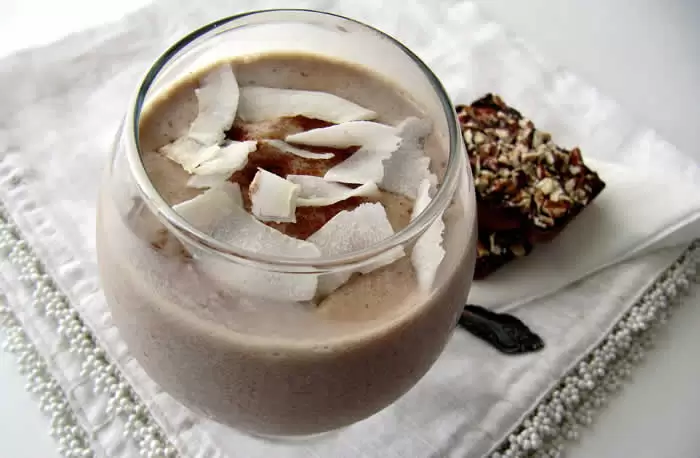 Blended Iced Mocha Frappe Recipe by @BlenderBabes