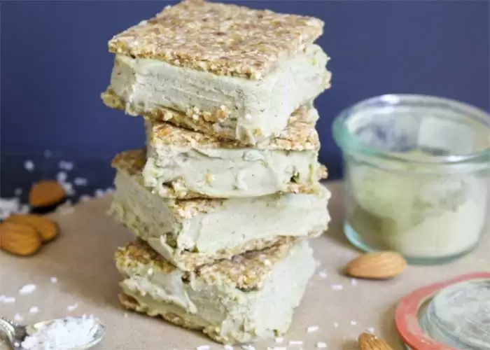 Blendtec and Vitamix Ice Cream Recipes | Matcha Vanilla Sandwiches