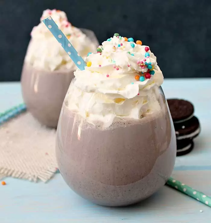 skinny high protein oreo-pie-smoothie