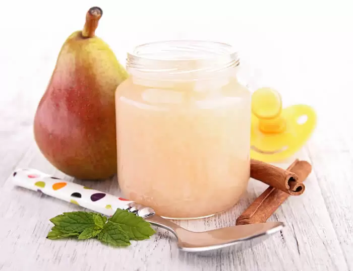 Pear Applesauce Baby Food Recipe by @BlenderBabes