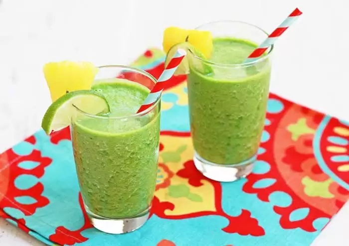 Pineapple Ginger Breeze Kale Green Smoothie - Smoothies Without Bananas