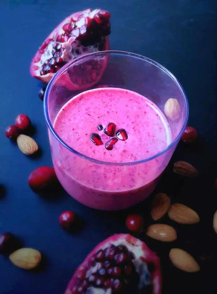 Super Healthy Pomegranate Cranberry Almond Smoothie - Smoothies Without Bananas