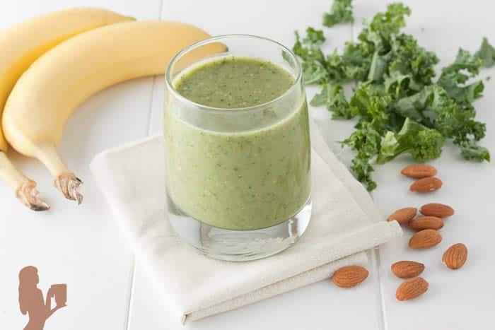 Post Workout Almond Kale Smoothie in a Blendtec or Vitamix by @BlenderBabes