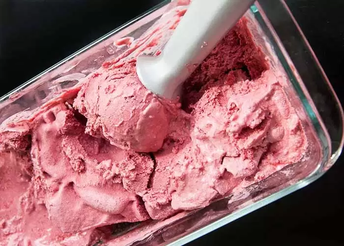 Blendtec and Vitamix Ice Cream Recipes | Raspberry Coconut Vegan Ice Cream