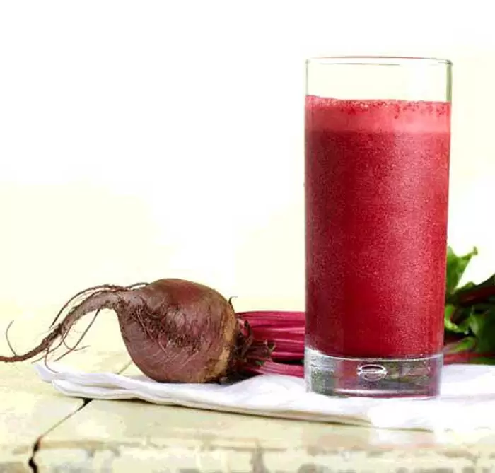 Smoothies for Kids - Beet Strawberry Cranberry Smoothie
