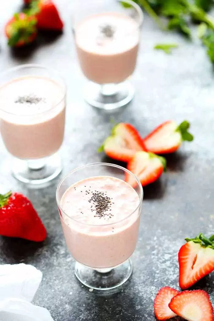 Smoothies for Kids - Healthy Strawberry Shortcake Smoothie
