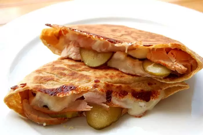 Clean Cuban Sandwich by Valerie Cogswell via @BlenderBabes