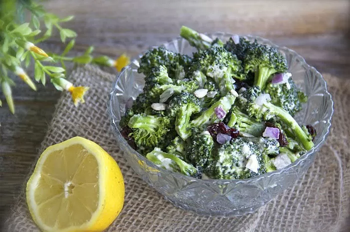 Broccoili Salad and Lemon Tahini Dressing made in your Blendtec or Vitamix blender by @BlenderBabes