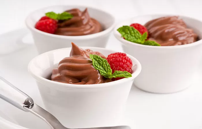 Easy Vegan Chocolate Avocado Pudding Made in Your Blendtec or Vitamix by @BlenderBabes