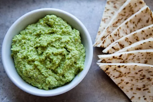 Edamame Basil Hummus Recipe by @BlenderBabes