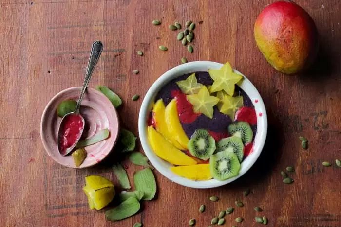 Smoothies for Kids - Mardi Gras Smoothie Bowl