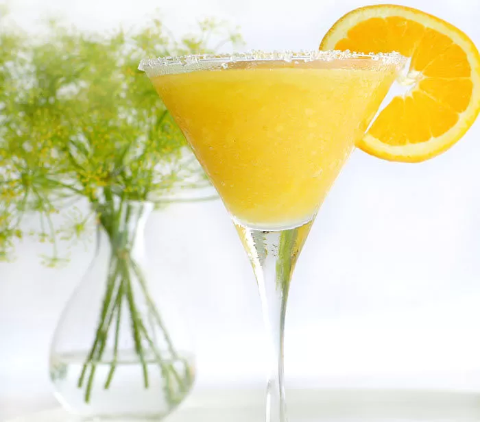 Fresh Orange Banana Lime Daiquiri in Your Blendtec or Vitamix by @BlenderBabes