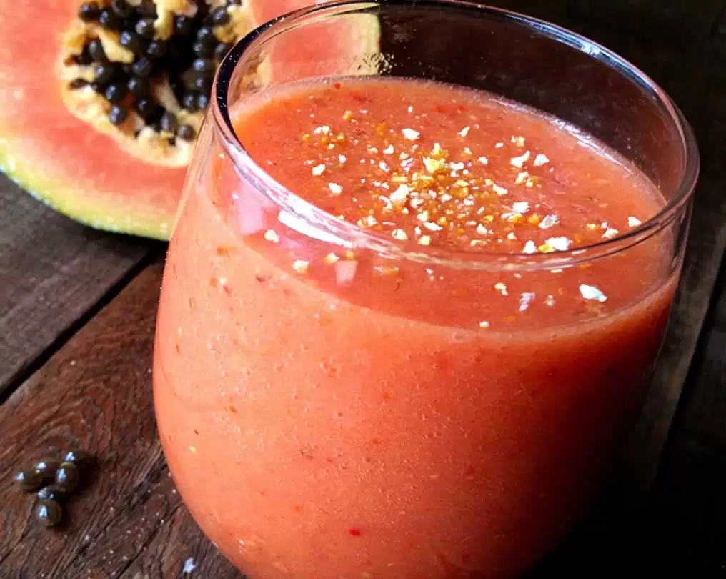 Flat Tummy Anti-Inflammatory Smoothie Cocktail by @BlenderBabes